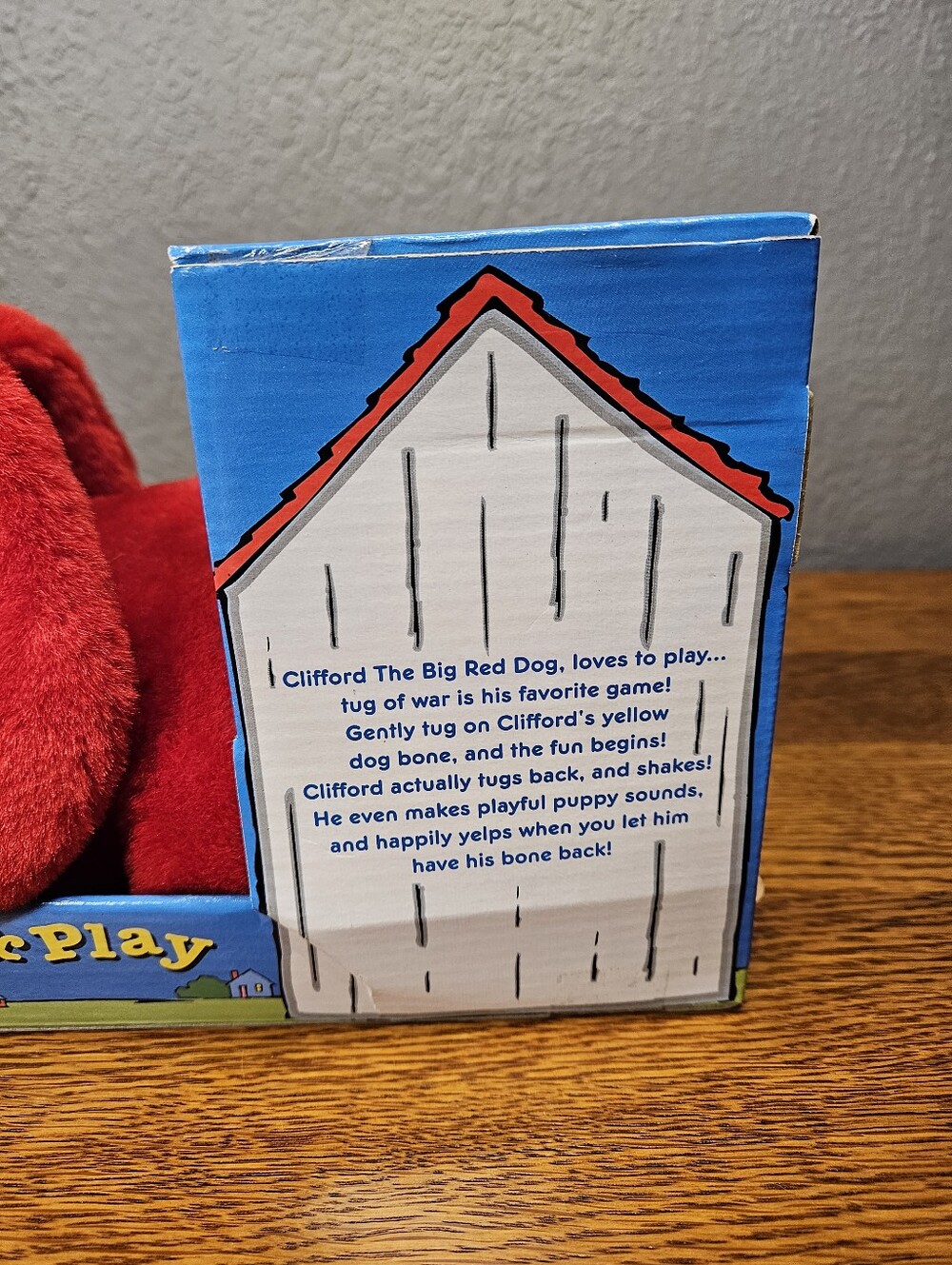 Clifford the Big Red Dog Tug And Play - Picture 5 of 8